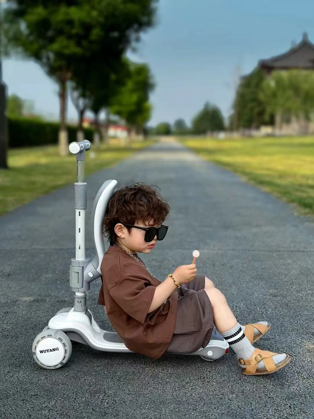 Swing Car vs. Wiggle Car: Choosing the Perfect Ride for Your Child
